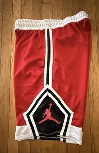 Nike Air Jordan Jump Man Basketball Shorts Men’s Size Medium Red Black - Picture 1 of 5