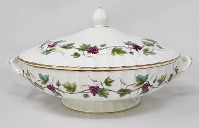 Royal Worcester England Bacchanal Footed  Covered Vegetable Dish Gold Trim - EXC - Image 1 of 4