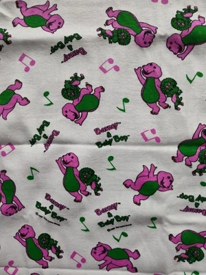 Tecido Vintage Barney Baby Bop Notes Lyons Group 1993 1 jarda x 60" - Imagem 1 de 3