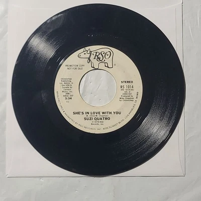 Suzi Quattro ~ She's In Love With You/ Same ~ RSO Promo 45 RPM Record Foto 1 de 4