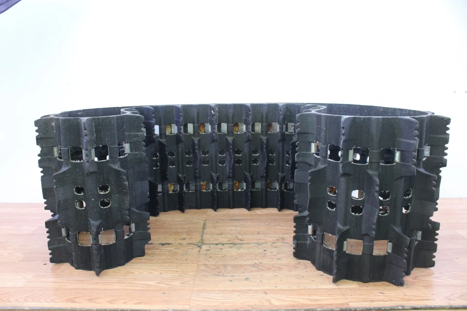 2006 SKI-DOO SUMMIT 800 REV Track 16 x 151 x 2  2.52pitch - Image 1 of 4