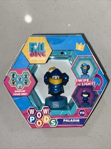 WOW PODS Fall Guys Ultimate Knockout - Paladin Light-up Bobble-Head Figure 173 - Picture 1 of 6