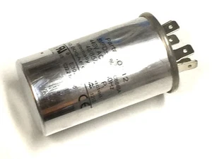 6 X MOTOR RUN START CAPACITOR 8µF 8UF 8 MICROFARAD 400V 450V 500V ALUMINIUM - Picture 1 of 1