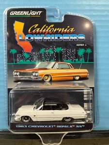 Chevrolet Impala 1963 convertible Greenlight California Lowriders 1/64 blanco - Imagen 1 de 2