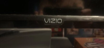 VIZIO D32f-J04 32 inch 1080p LED Smart TV - Image 1 of 2