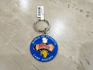 World Of Peanuts Camp Snoopy Knotts Berry Farm Spinner Keychain..NWT - Picture 1 of 3