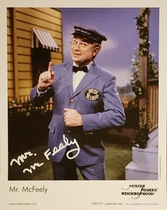 David Newell Mister Rogers Neighborhood Mr McFeely Signed 8x10 Color Photo - Picture 1 of 1