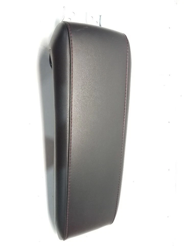 2010-11 GMC Terrain Center Console Armrest / Lid *ONLY* Black Leather - Image 1 of 4