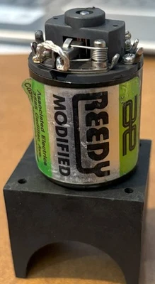 Motor Reedy Modificado Vintage Original Etiqueta Verde Foto 1 de 4