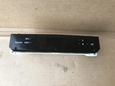 Toyota Hilux Invincible Double Cab 2015 TIME CLOCK 83290-0K061 - Image 1 of 3