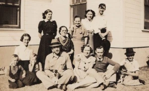 Men Women Children Group Outside House Family Gathering Joyful Portrait 1940s - Picture 1 of 3