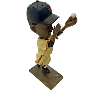 MLB Willie Mays Baseball HOF'79 Bobblehead NY Giants "1954 The Catch" 8 in alto - Foto 1 di 14