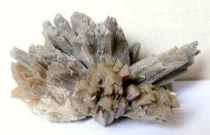 Barytine en sifflet - Ancienne mine du Maine - Morvan - Saône et Loire - France. - Picture 1 of 4