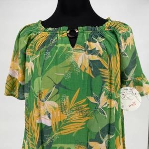 Vestido Naif Verde Estampado Floral Mangas Volantes Escote Cerradura NUEVO Hawaiano - Imagen 1 de 5