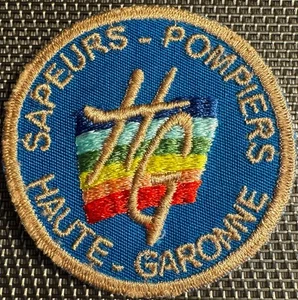 ECUSSON PATCH SAPEURS POMPIERS  DE LA HAUTE GARONNE (ECU 88) - Picture 1 of 2