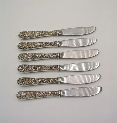 Juego de 6 cuchillos/esparcidores de mantequilla Kirk Repousse Sterling mango hueco-6 1/4"- Foto 1 de 4