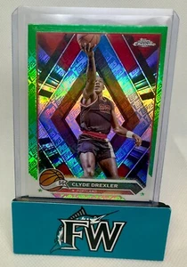 2024 Topps Chrome Clyde Drexler #72 Green Logo Refractor Trail Blazers - Picture 1 of 2