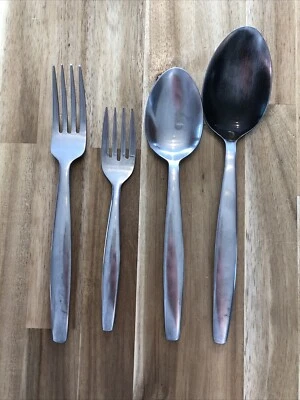 Cubiertos de acero inoxidable Nasco PORTRAIT cuchara tenedor ensalada de cena 4 piezas Foto 1 de 4