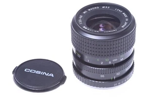 ✅ KW PRAKTICA ELECTRONIC MOUNT, TOKURA 35-70MM 3.5-4.8 MC MACRO LENS - Picture 1 of 5