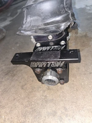 Palanca de cambios de tiro corto Ford Mustang Barton 2011-2014 con soporte de 2 piezas Foto 1 de 4