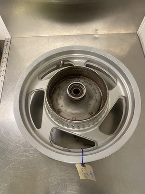 Llanta trasera Honda Magna VF 750 C 1995 15x3,50 Foto 1 de 4