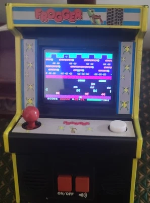 Frogger Mini Handheld Arcade Game by Konami #09551 *WORKS* Excellent Shape.  - image 1 of 4