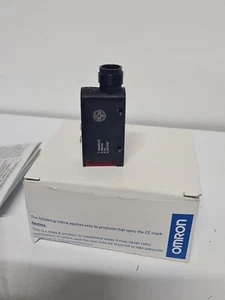 E3SAD38 OMRON Photoelectric sensor 100mm - Picture 1 of 7