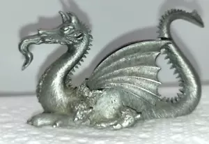 1980 Estatua del Dragón de Peltre de Lengua Larga de Spoontiques No: PP508 3,5""W x 1,75""H - Imagen 1 de 6