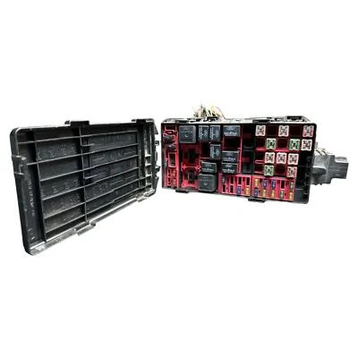 Ford F-150 XL 5.4L Engine Fuse Box 00 01 02 03 04 OEM XL3414A003AC - Image 1 of 4