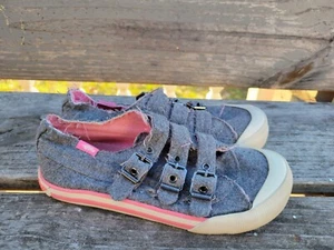 Rocket Dog Youth Girls Size 4 Shoes Gray Pink Wool Buckle Clean Cute - Picture 1 of 7
