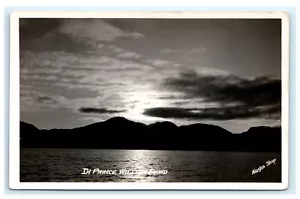 Im Prince William Sound Alaska Shop RPPC Echt Foto Postkarte AZO B13 - Bild 1 von 2
