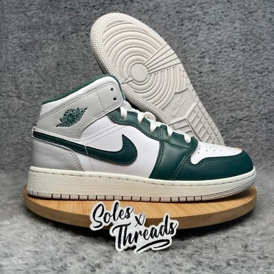 Air Jordan 1 Mid SE (GS) Oxidized Green Size 6.5Y Bid Kids' Sneakers FQ8088-103 - Image 1 of 4