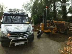 Roof Bar B1 + LED To Fit Mercedes Sprinter 2006-2014 Front Medium High Accessory - Picture 1 of 12