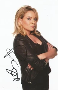 EASTENDERS* RITA SIMONS 'ROXY MITCHELL' SIGNED 6x4 SEXY PORTRAIT PHOTO+COA - Picture 1 of 1