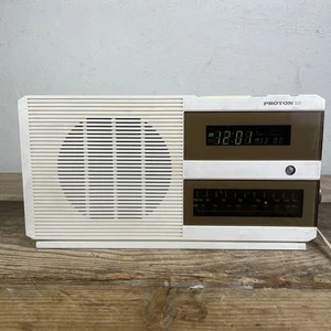 Vintage Proton 320 Digital AM/FM with Dual Alarm Clock Radio White Free-shipping - Picture 1 of 11