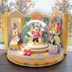 Vintage Disney Minnie's bou-tique With Minnie & Daisy Snowglobe Rare - Picture 1 of 17