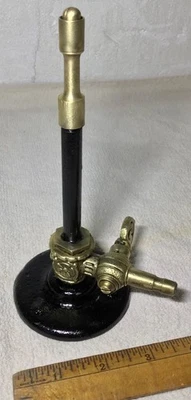 Antiguo LATÓN + HIERRO FUNDIDO ORNAMENTADO 1880 ANTIGUO LABORATORIO DE CIENCIAS APARATO QUEMADOR BUNSEN Foto 1 de 4