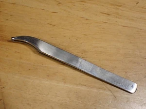 Vintage HR Pat. Pend. Watchmakers J Shaped Flat Thick End Tweezers VG used - Picture 1 of 7