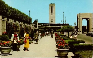 Oakes Gardens Niagara Falls Ontario Canada Chrome Postcard - Picture 1 of 2