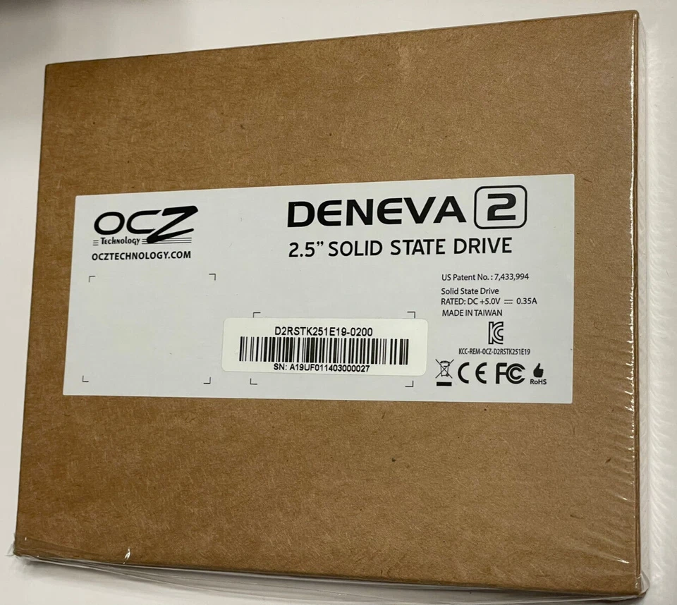 OCZ Deneva 2 200GB Internal 2.5" (D2RSTK251E19-0200) SSD - Image 1 of 3