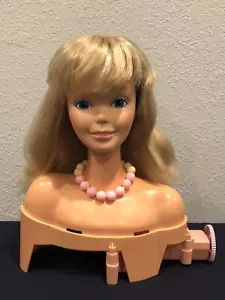Extremely Rare 1976 Mattel Make Me Pretty Hair Styling Head - Picture 1 of 24
