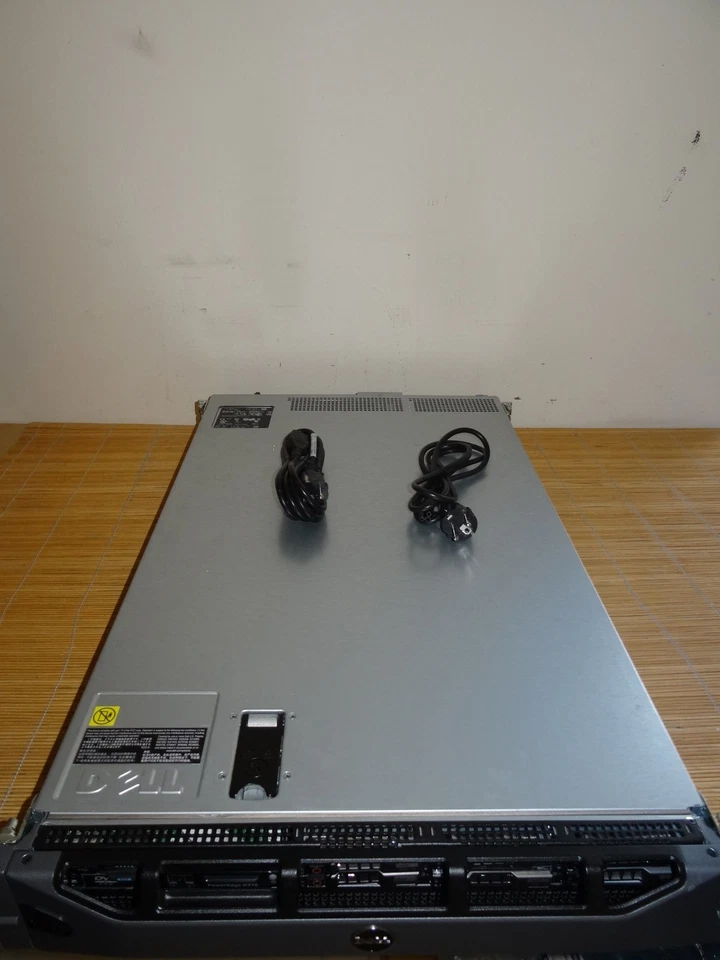 Dell PowerEdge R715 Barbone Chassis Server NO CPU NO RAM NO HDDs RAID Controller - Bild 1 von 1