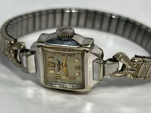 Schöne Benrus Vintage Damen 17 Jewel Uhr -10K Gold Filled Gehäuse- läuft schön - Bild 1 von 19