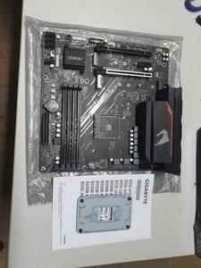 GIGABYTE B550M AORUS ELITE Motherboard AMD Ryzen DDR4 PCIe4.0x16 Micro-ATX AU - Picture 1 of 6