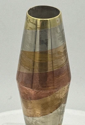 Jarrón de metales mezclados forjado a mano de la década de 1940 latón cobre similar a Los Castillo TAXCO Foto 1 de 4