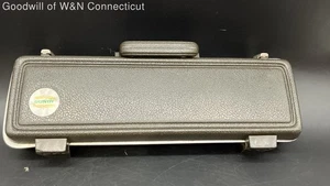 Bundy Clarinet - Picture 1 of 5