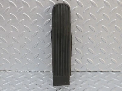 ⚙40218⚙ Mercedes-Benz W110 230 Accelerator Pedal Rubber 1103000002 — 第 1/4 张图片
