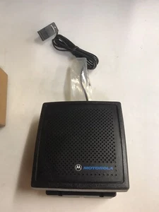 Motorola External Speaker Model # HSN9326A, w Mount Connector New Old Stock - Picture 1 of 2