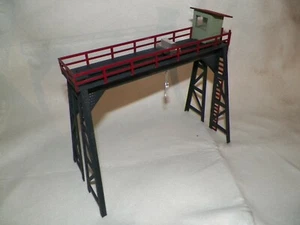 HO Scale Gantry Crane Kit - Picture 1 of 4