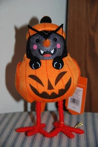 Hyde and Eeek Boutique Halloween Bird Figure - Pawson - Target 2024 - Picture 1 of 4